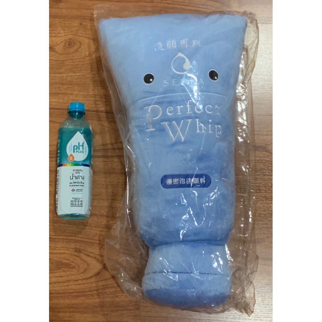 senka Perfect whip ตุ๊กตาหลอดโฟมล้างหน้า