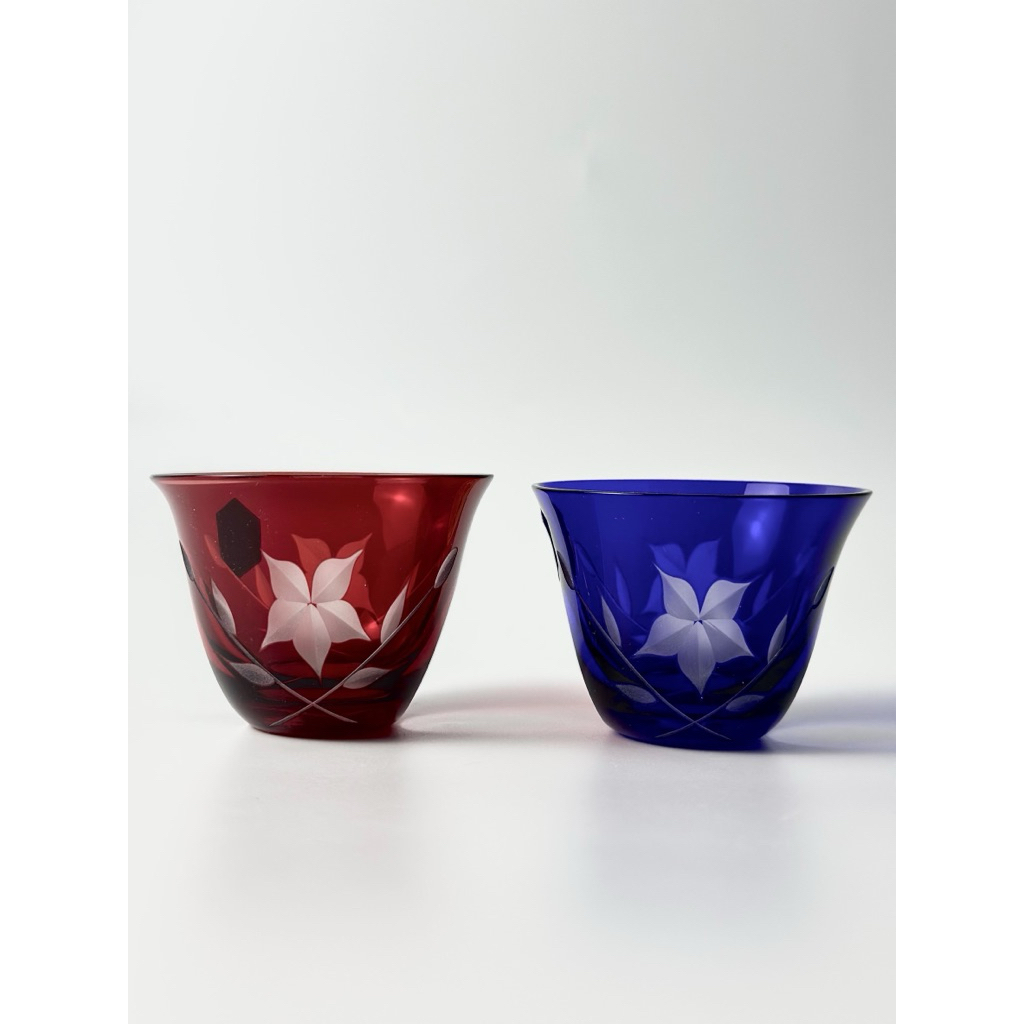 ชุดแก้วสาเก Edo Kiriko Saiho Glass 2 ใบ ลายดอกไม้