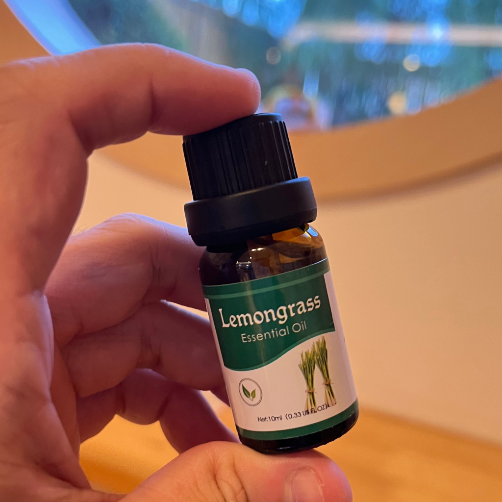 น้ำมันหอมระเหย กลิ่นตะไคร้(Lemongrass Essential Oil) สกัดธรรมชาติ100% สําหรับเครื่องทําความชื้นอโรมา ขนาด 10 ml ราคา ถูกที่สุด ดีลบีเคเค แกลเลอรีภาพที่ 7