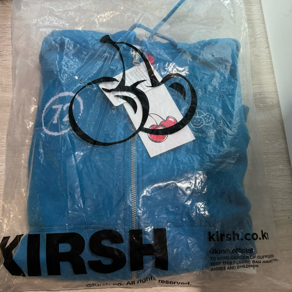 เสื้อฮู้ด KIRSH เสื้อ KIRSH cherry ของแท้ 🇰🇷 Size 1 Sale