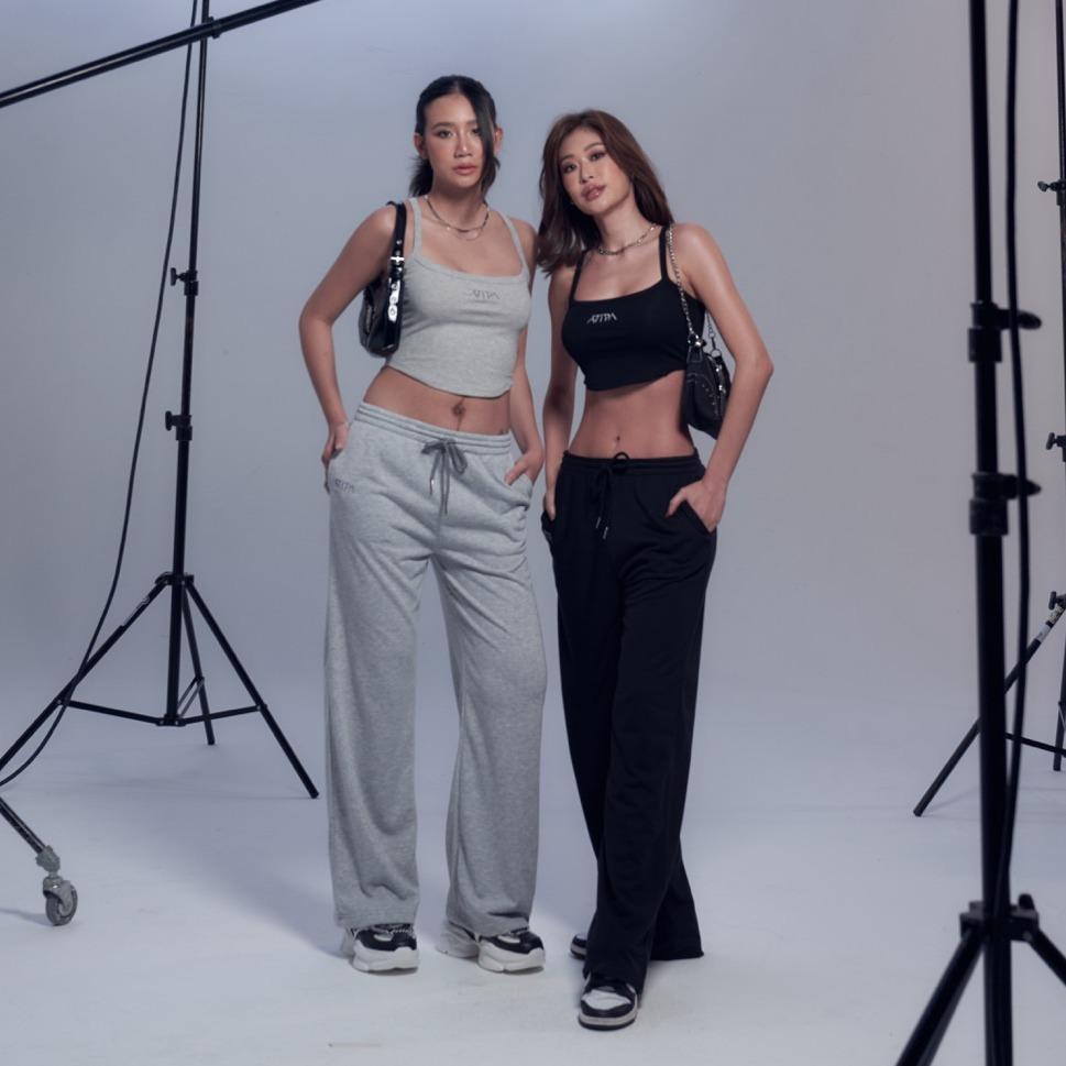 Logo Evi Classy เสื้อสายเดี่ยวปัก Atipa