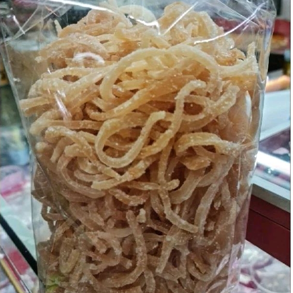 ลูกจันทน์​เส้นคลุกน้ำตาล​   ของฝากนครศรี​ธรรมราช​    มีให้เลือก​แบบถุงใหญ่
