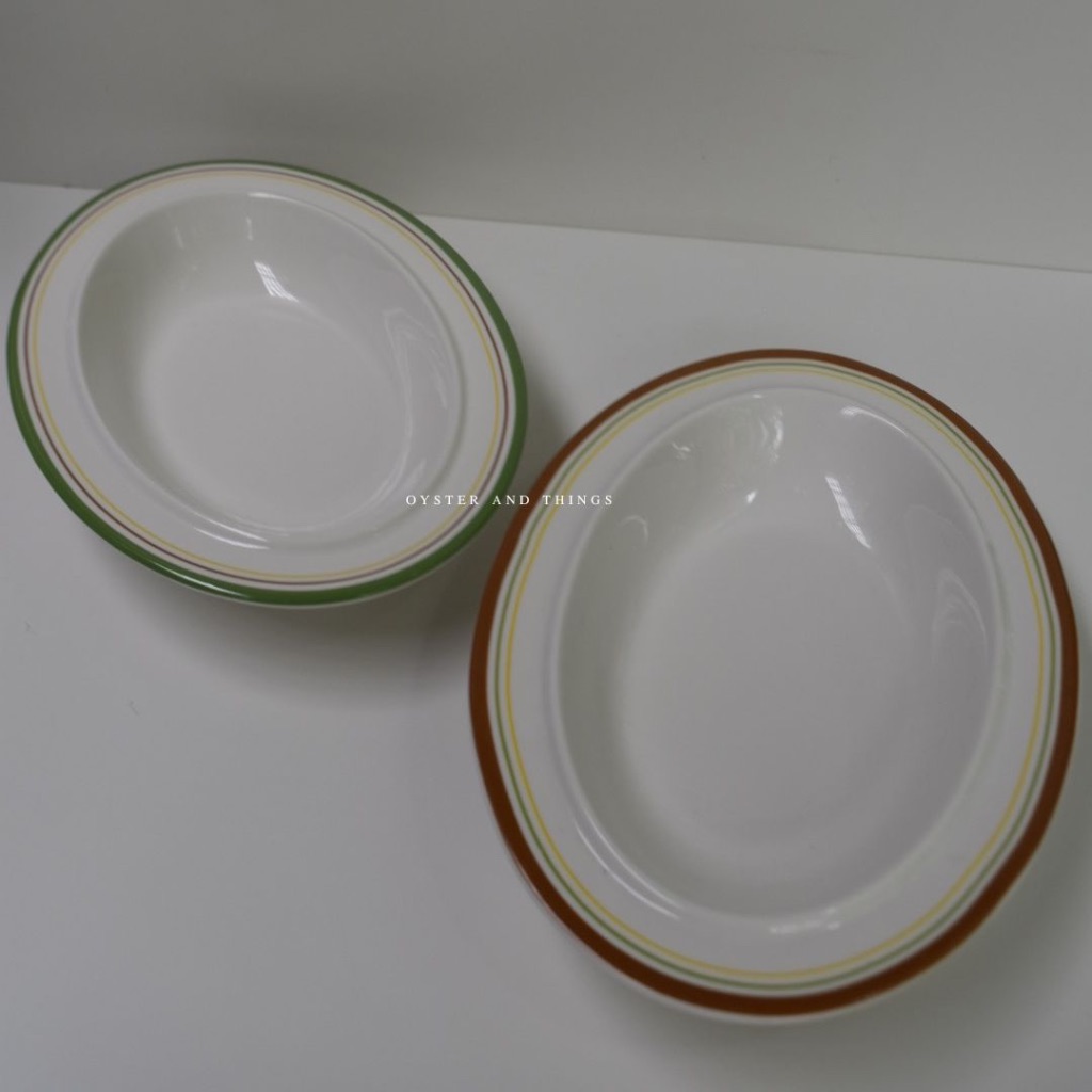 จานเซรามิควงรีและวงกลม | Oval and Circle ceramic plate with rim | Oyster and Things.