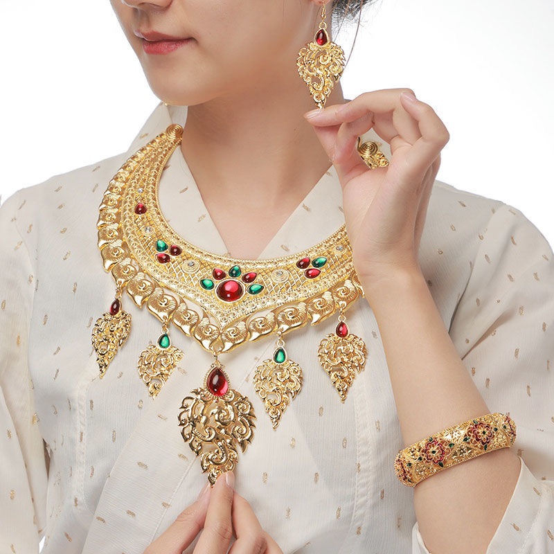 สร้อยคอดั้งเดิม ต่างหูคลิปสร้อยคอเพชรเงิน เครื่องประดับชุดไทย สวมใส่ทำการแสดง