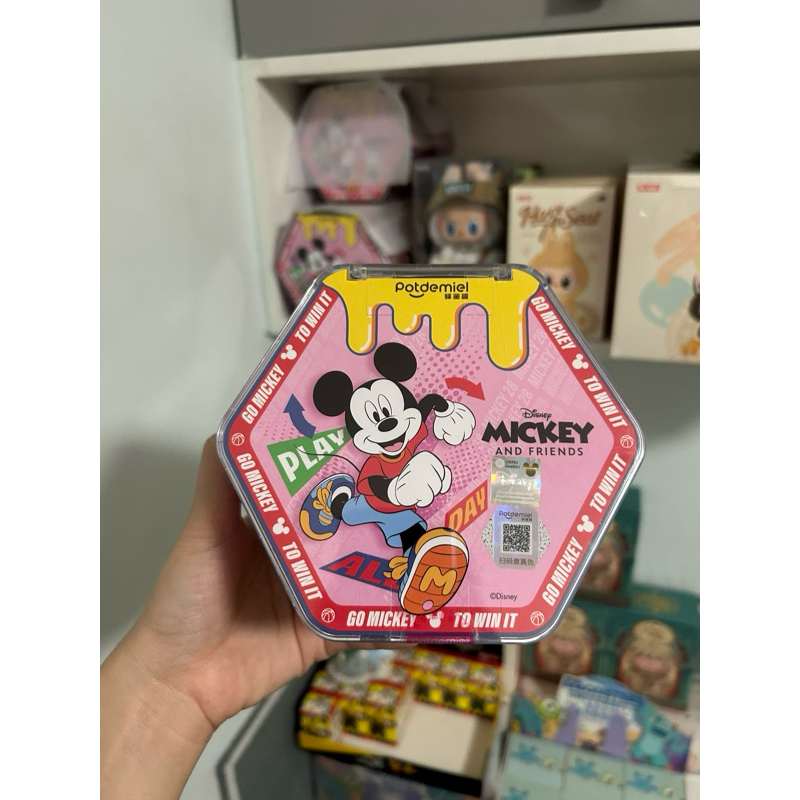 พร้อมส่ง24ชม พวงกุญแจแฟชั่น Mickey and Friends Sports Figure (จุ่มเอง1กล่อง)กล่องสุ่มพวงกุญแจมิกกี้และเพื่อน แท้100%