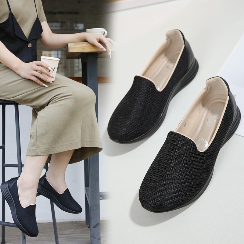 JAY SHOES สุดนุ่ม ทรงสปอร์ต ดีต่อสุขภาพเท้า ใส่สบายมากๆ (เท้าปกติใส่ตรงไซส์ / เท้าอวบ กว้าง +1 )