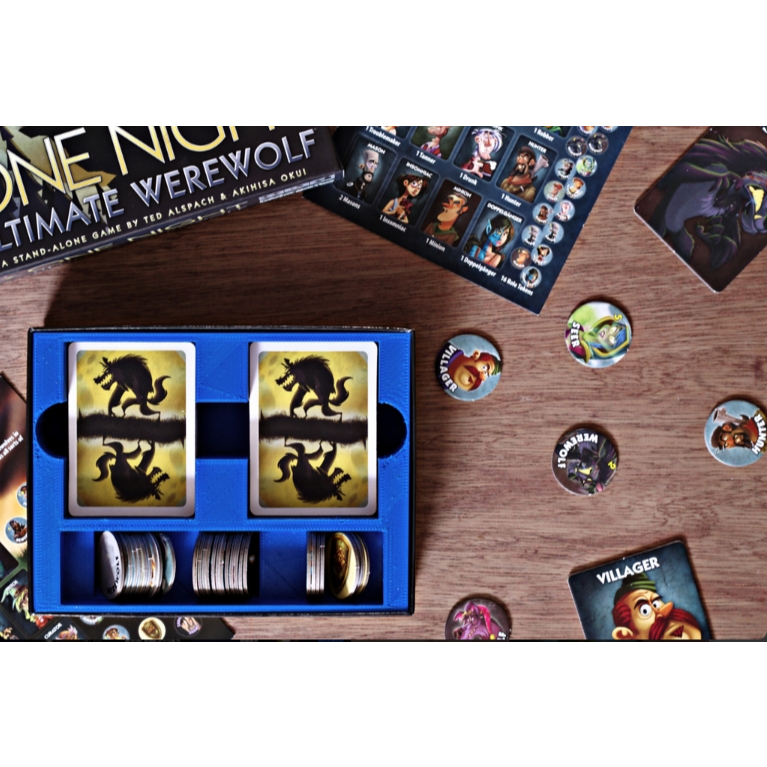 [Plastic] Ultimate Werewolf Board Game: Insert - ชุดกล่องจัดเก็บอุปกรณ์สำหรับเกมมนุษย์หมาป่า + Expansion (Sleeved Cards)