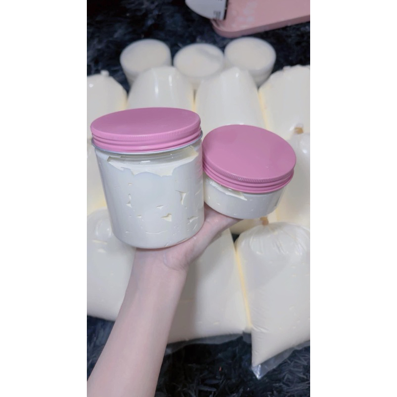 ครีมเวียดนาม(สีขาว)สูตรกลางวัน เนื้อโลชั่น ทาง่ายไม่ติดขน กันแดด กันน้ำ กลิ่นหอม ปรับสีผิว1-2ระดับ(เนื้อครีมนำเข้า)