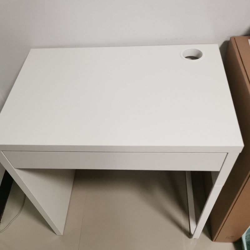 IKEA แท้ค่ะ MICKE มิคเก้ โต๊ะทำงาน, ขาว, น้ำตาลดำ, 73x50 ซม.