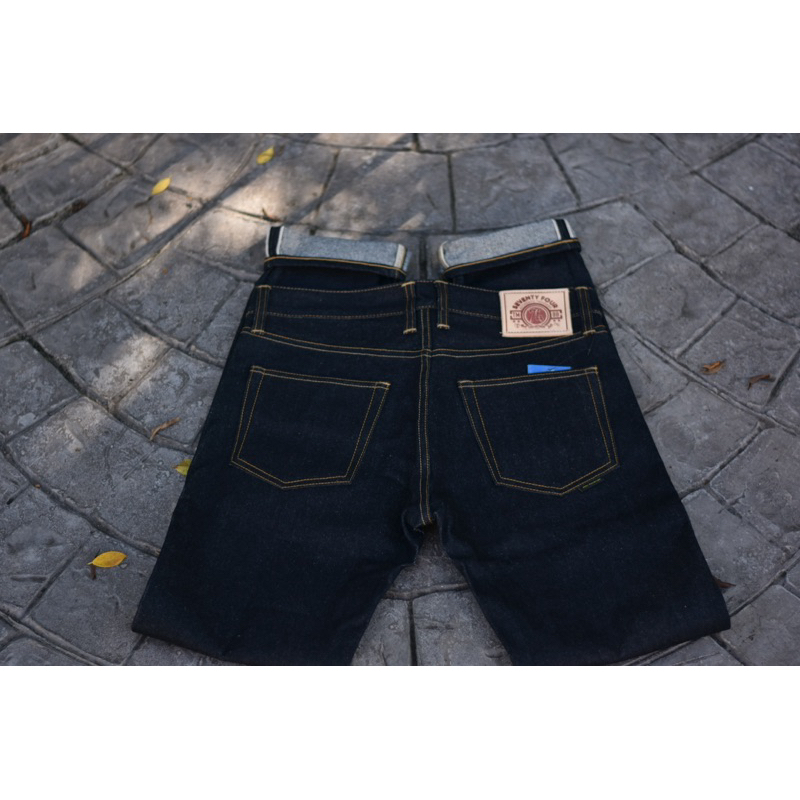 Seventyfourdenim รุ่น Zero 18Oz ผ้าดิบริมแดง สีMidnight ทรงกระบอกเล็ก ราคา ถูกที่สุด ดีลบีเคเค แกลเลอรีภาพที่ 8