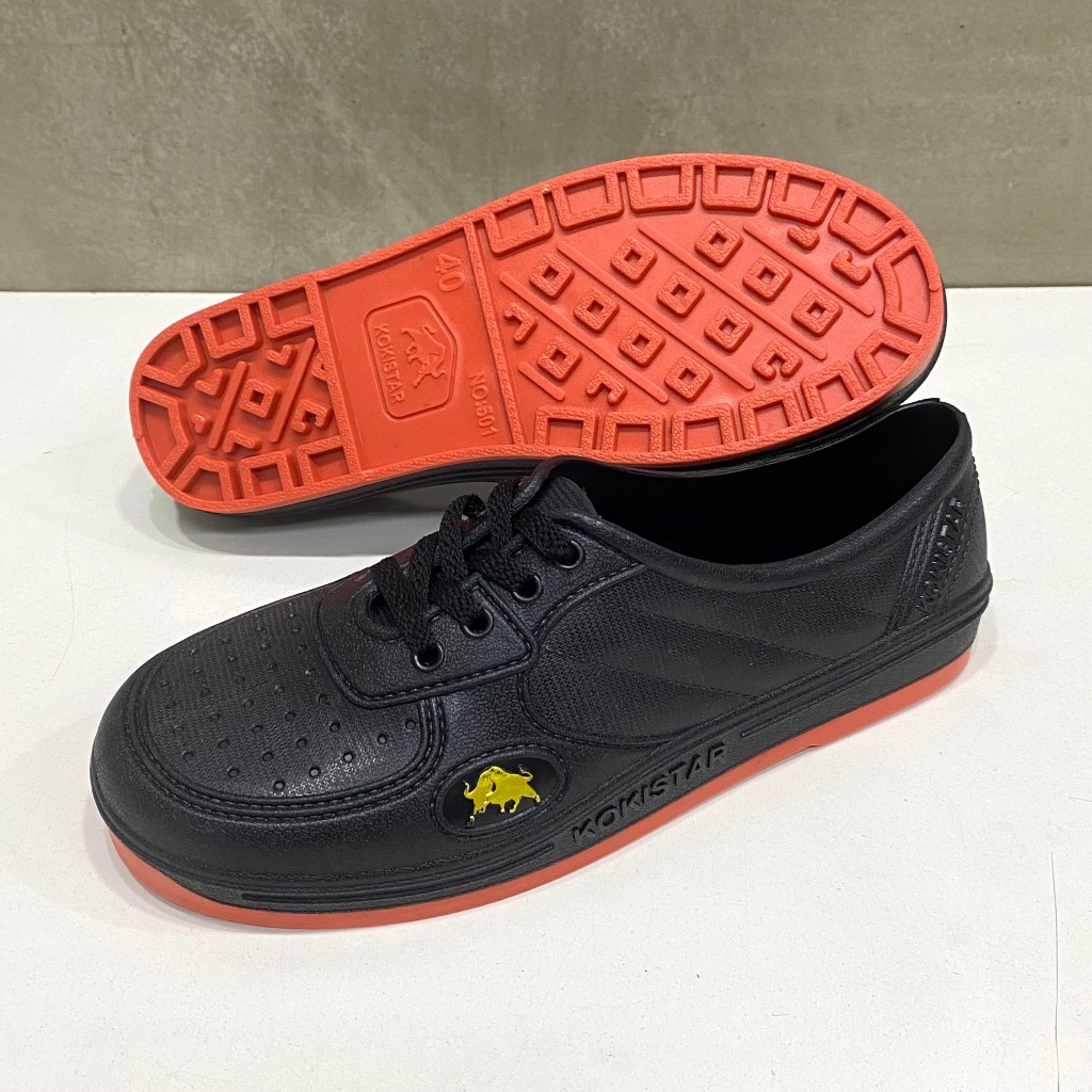 รองเท้าผ้าใบ รองเท้าผ้าใบยาง สตั๊ดดอย KOKI STAR พื้นปุ่ม/พื้นเรียบ ขนาด 36-43 พร้อมส่ง!!