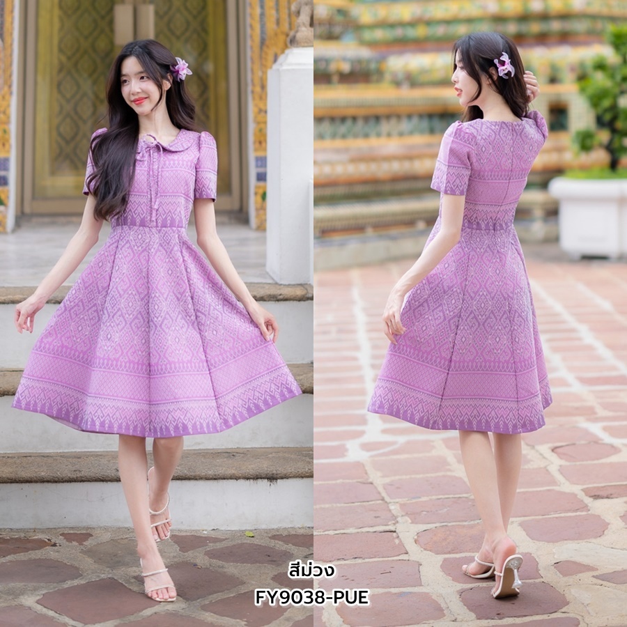 (S-XL) เดรสสั้นลายไทยคอบัวผูกโบว์ กระโปรงบานมีซับใน สีม่วง F9038