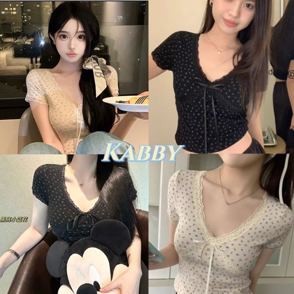 พร้อมส่ง🎀เสื้อแขนสั้นคอวี ลายดอกไม้ ผูกโบว์ มีฟองน้ำ