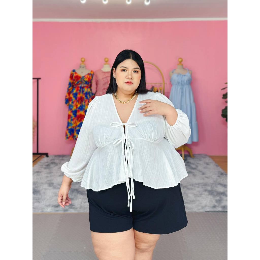 เสื้อแขนยาวคอวี ระบายเอว ผูกโบว์หน้า ผ้าโมจิ ไซส์ใหญ่ อก50-62 นิ้ว (ง21)