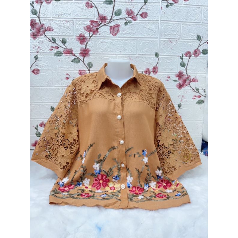 เสื้อลินินลายมาใหม่ล่าสุดสวยเรียบหรูขอบปกเชิ้ตกระดุมผ่าหน้าแต่งกระดุมมุกสวยจริงๆผ้าเนื้อดีมีสองไซด์อก 38ถึง46และ52