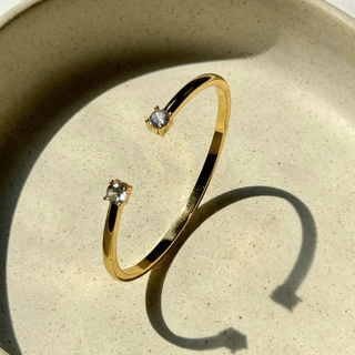Trophies.co - Gem Bangle 𝑻𝒓𝒐𝒑𝒉𝒊𝒆𝒔.𝒄𝒐 𝒔𝒊𝒈𝒏𝒂𝒕𝒖𝒓𝒆 กำไลข้อมือเพชร