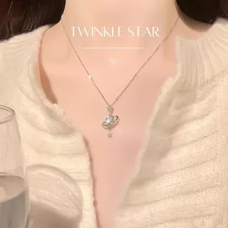 OUTLETS ล้างสต็อกจากโรงงานตรง สร้อยคอ Twinkle Star Valentine ของขวัญ สร้อยคอแฟชั่น จี้หัวใจ ดาวเสาร์
