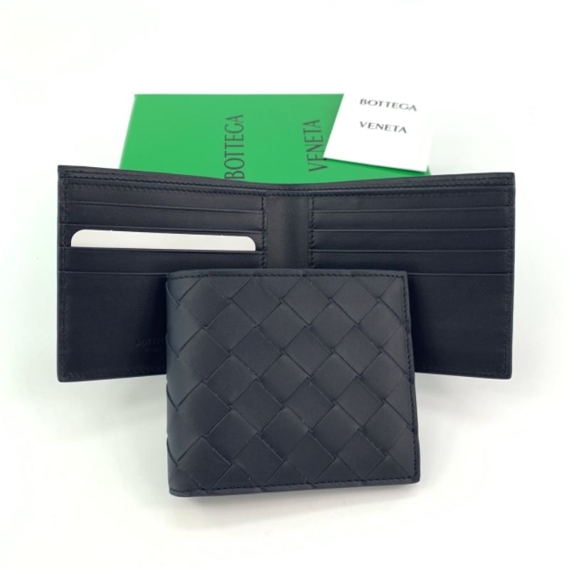 [สอบถาม​ก่อน​กด​ซื้อ​]​ แท้​ 💯 New!! Bottega Veneta 8 cards Wallet สานใหญ่​