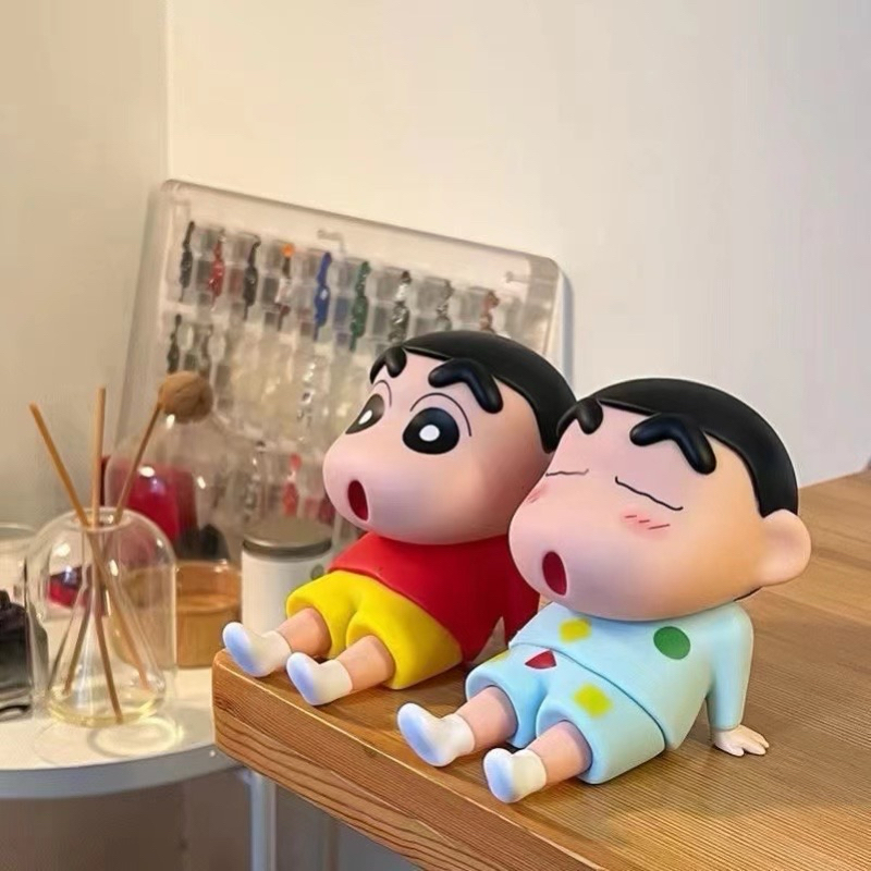 พร้อมส่งที่ไทย โมเดลชินจัง เดสก์ท็อปมือถือ ใช้ตั้งโทรศัพท์ได้ อะนิเมะน่ารัก เหมาะกับของขวัญ สําหรับตกแต่งบ้าน รถยนต์