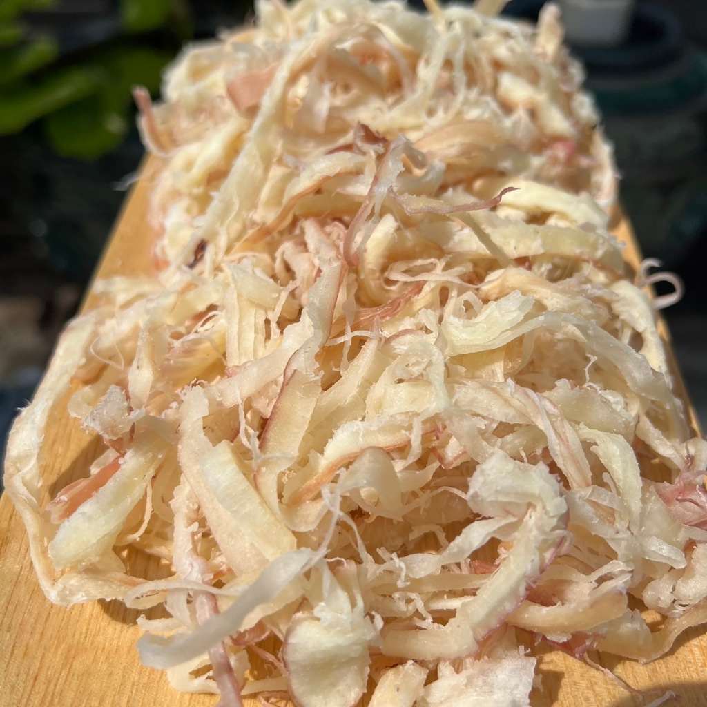 หมึกหยองขาว หยองหิมะ เคี้ยวนุ่ม เคี้ยวเพลิน ของฝากจากปราณบุรี