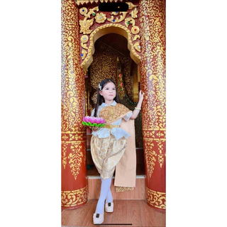 ชุดไทยสไบ แต่งด้วยไข่มุก สไบเย็บติดกับเสื้อ (ไม่รวมเครื่องประดับค่ะ)
