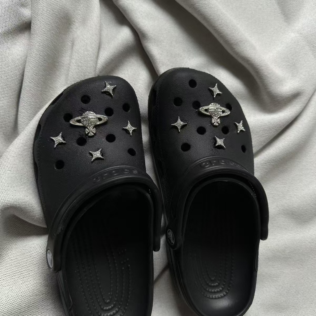 ใหม่ Jibbitz หลุมรองเท้า DIY สตาร์ รองเท้า ดอกไม้ croอุปกรณ์เสริมสามมิติ - รูปที่ 3