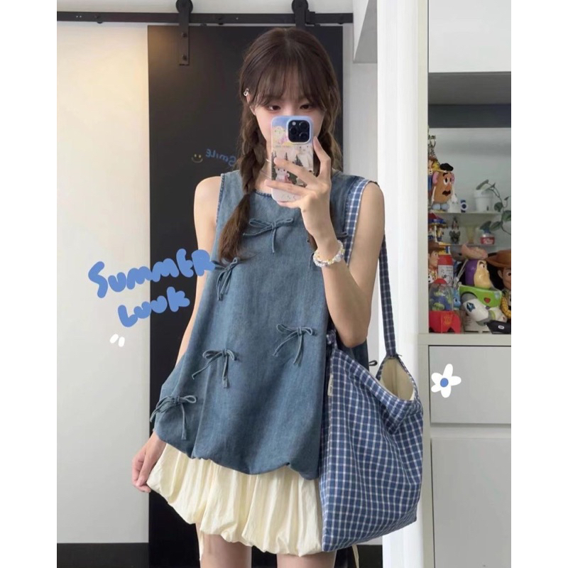 ชุดเซต 2 ชิ้น เสื้อดีเทลโบว์มาพร้อมกับกระโปรงบอลลูน