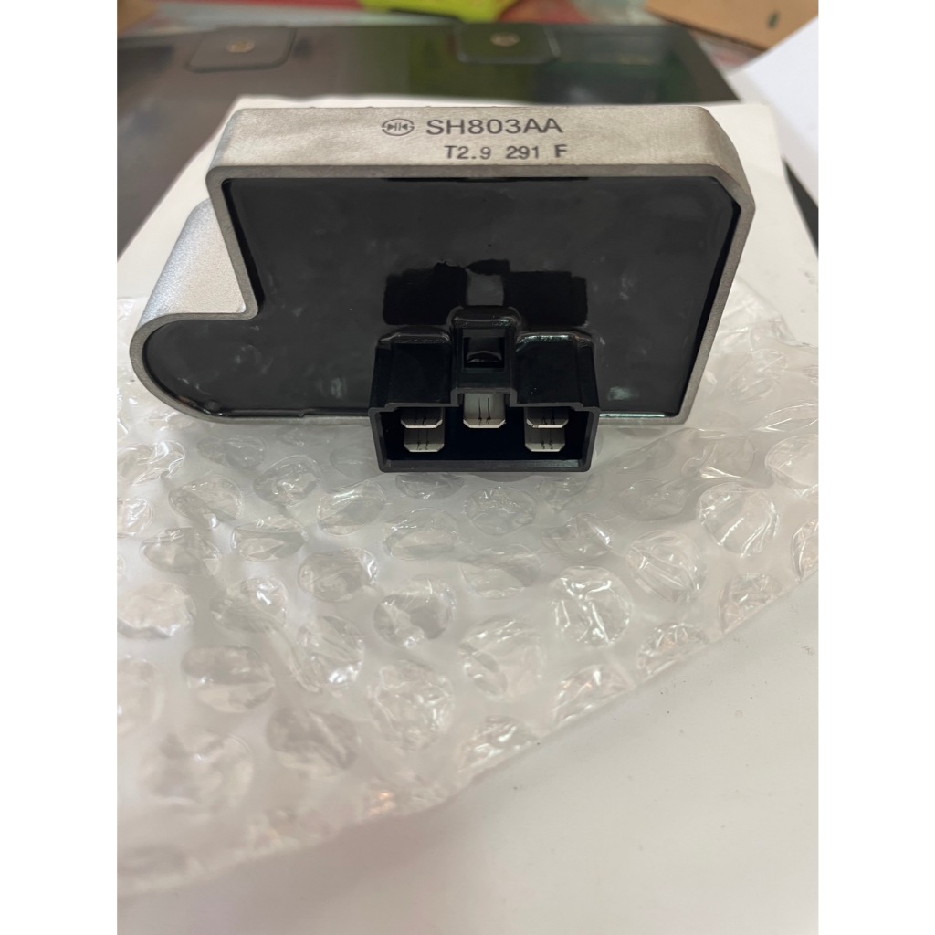 แผ่นชาร์จ เรคติไฟเออร์ รถรุ่น HONDA WAVE110i (ปี2011 - 2019) แท้เบิกศูนย์ 31600-KWW-641