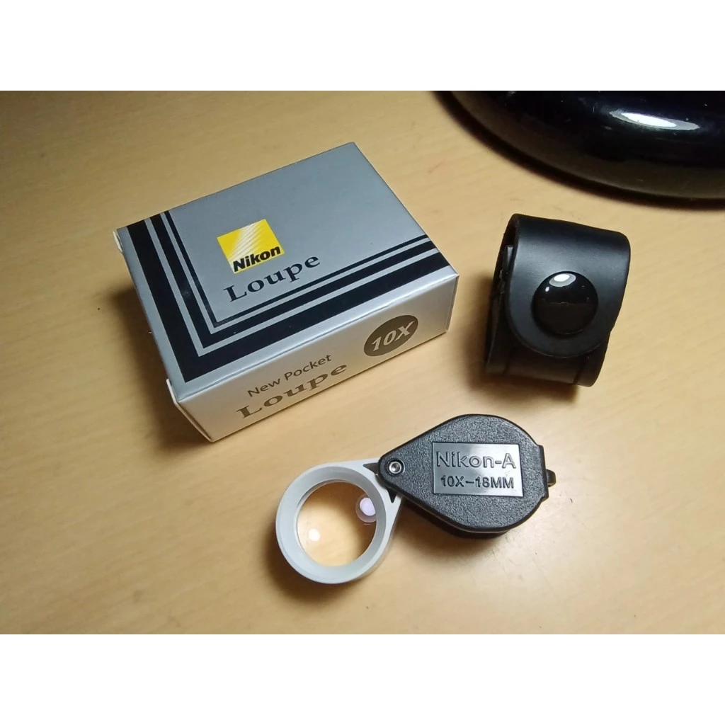 Nikon Loupe 10 X Japan สีขาว เลนส์แก้วเคลือบมัลติโค๊ด ส่องชัดสบายตา แถมฟรีซองหนัง บอดี้คงทน มีประกัน