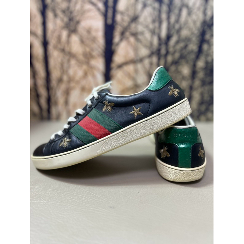 gucci bee black ace low sneakers (used)