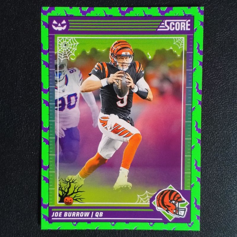 การ์ดอเมริกันฟุตบอล 2024 GREEN PANINI SCORE-A-TREAT NFL AMERICA FOOTBALL TRADING CARDS