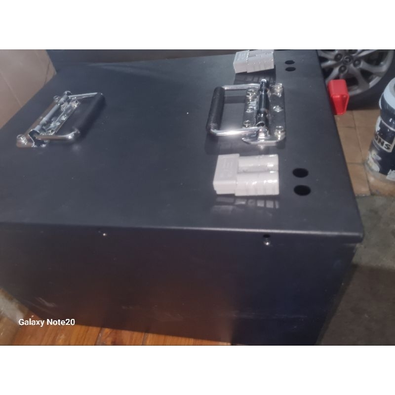 แบตเตอรีลิเทียมฟอสเฟตLifePo4 Battery 24Volt 314 Amp 8,000 Watt.h