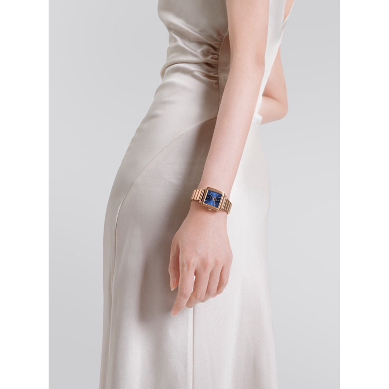 นาฬิกาข้อมือผู้หญิง Naviforce NF5048 กันน้ำ 30M ของแท้100% ประกันศูนย์ไทย 1 ปี สวยหรูมากคุณน๊า🩷