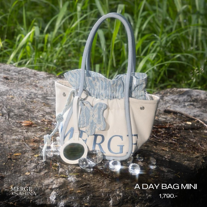 [พร้อมส่ง] ใช้โค้ด30% Merge A DAY BAG MINI in 'Ethereal Blue' (x sabina)