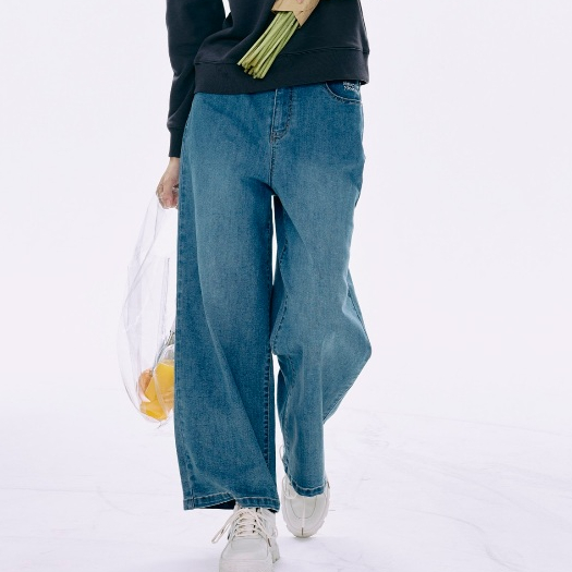 GIORDANO กางเกงยีนส์ ผู้หญิง Women's Wide Denim Jeans 05414042001