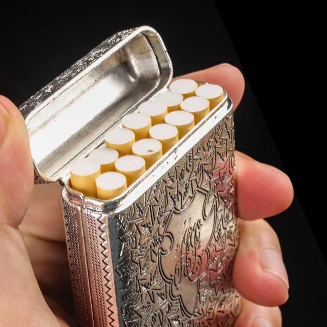 กล่องเก็บบุหรี่  กล่องใส่บุหรี วัสดุสแตนเลส สามารถเก็บได้ (14- 20)  ขนาด  99*69*21mm