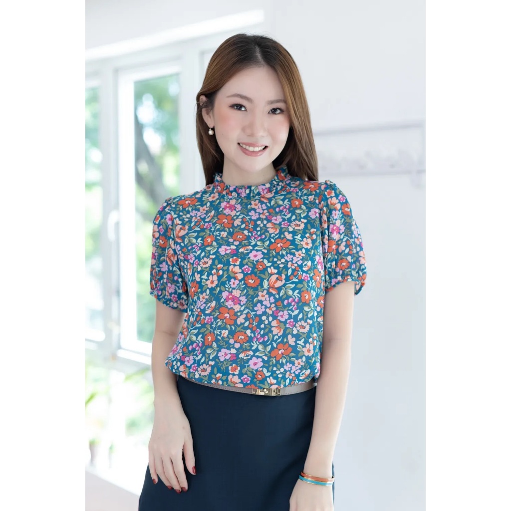 Narinari : MT2710 Ruff Collar Bloom Chiffon Blouse – Blue