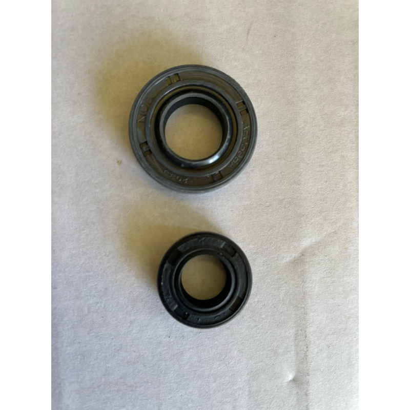 ชุดซิลข้อเหวี่ยง คุณภาพดี สำหรับเครื่องตัดหญ้าฮุสวาน่า Husqvarna 143Rllและ541RS - รูปที่ 2