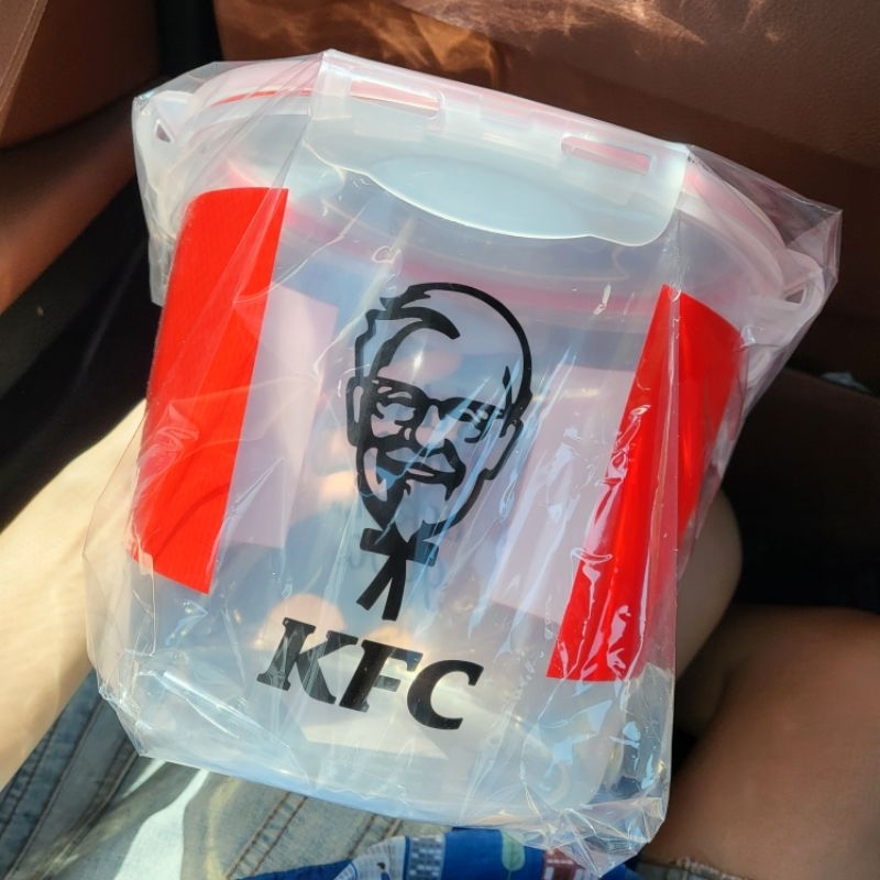 KFC Bucket Ware Limited Super Lock กล่องอาหาร ถังบัคเก็ต เคเอฟซี ซุปเปอร์ล็อค