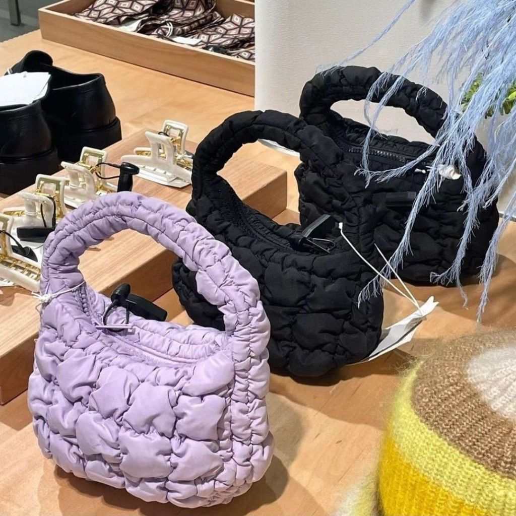 พร้อมส่ง * กระเป๋า Cos Quilted Micro Bag ของแท้ 100%
