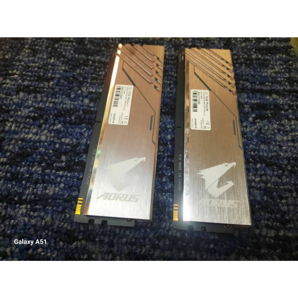 RAM DUMMY  AORSUS  2ตัว มีไฟ RGB  ใส่สวยงามเท่านั้นนะครับใส่กับเมนบอร์ด  DDR4  ได้ทุกบอร์ด