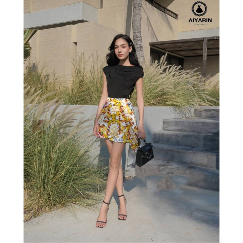 "เช็คสต็อคสินค้าก่อนสั่งซื้อค่ะ" Aiyarin ชุด set​2ชิ้น เสื้อ+กระโปรงผ้าพิมลายกราฟฟิค