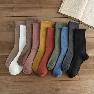 พร้อมส่ง**สั่งครบ10คู่ แถม1คู่** ถุงเท้าข้อกลางสไตล์วินเทจ ขนาด Free size ถุงเท้าข้อยาว