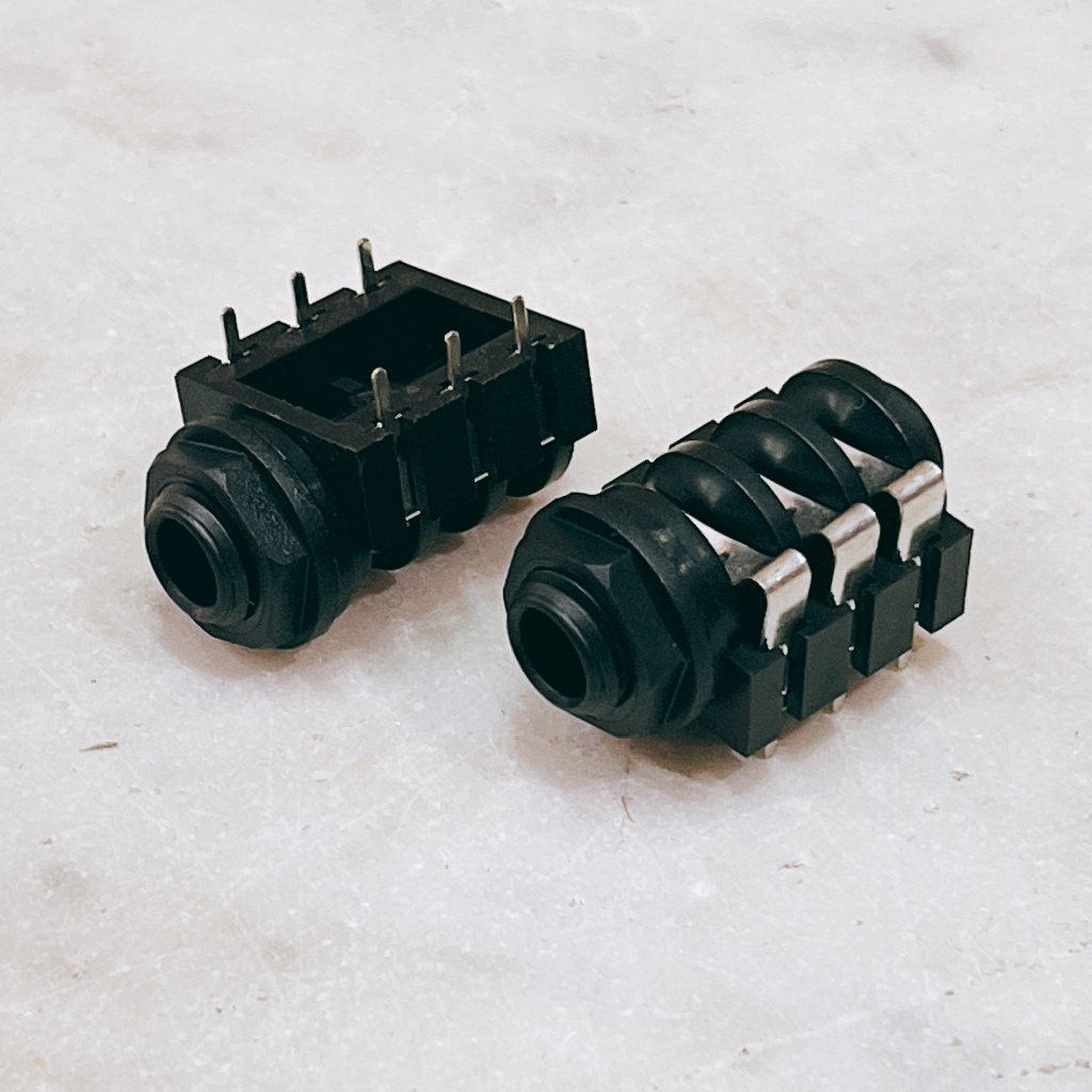 [จำนวน 4 ตัว] Jack Mic , Phone Jack Stereo , แจ็คไมค์ ตัวหนอน 6ขา