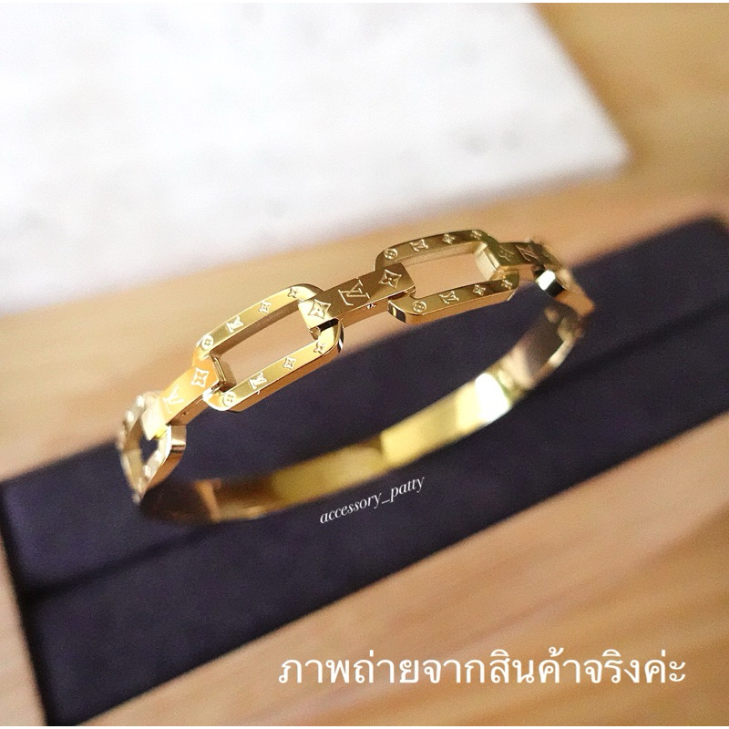 กำไลสแตนเลส รุ่นL-v19 สลักลายสวยงาม ออกแบบลายโซ่ค่ะ ตัวเรือสีทองงานสวยเป๊ะค่ะ