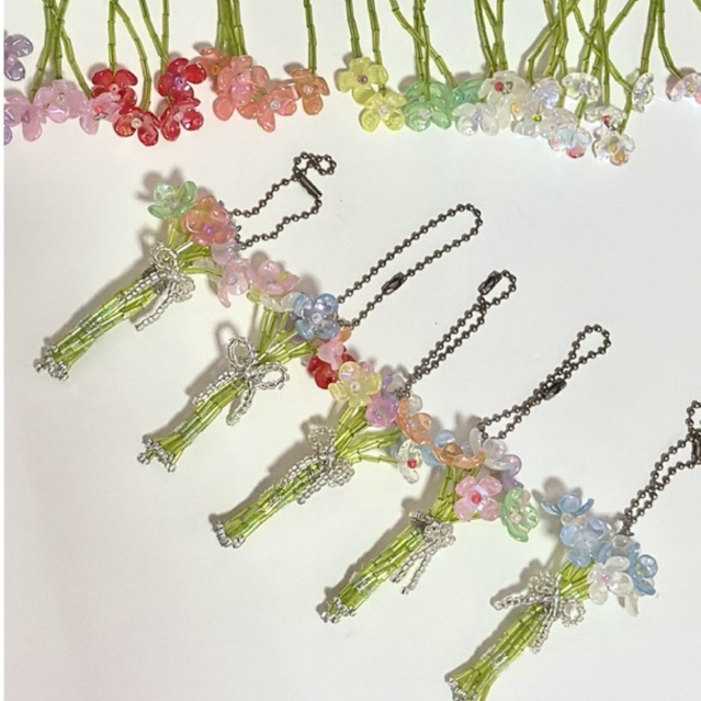 พวงกุญแจช่อดอกไม้ลูกปัด diy สินค้าพรีออเดอร์ 3-5 วัน