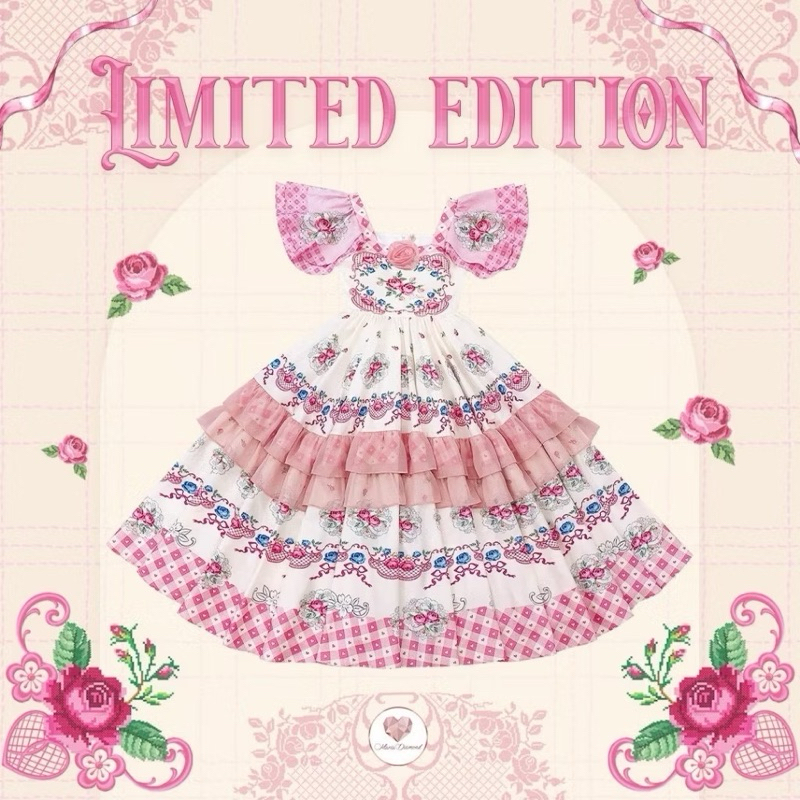 (Limited) Maria Diamond สีชมพู Maria Signature Vintage Dress เดรสยาววินเทจแขนระบาย + เข็มกลัดดอกไม้ 