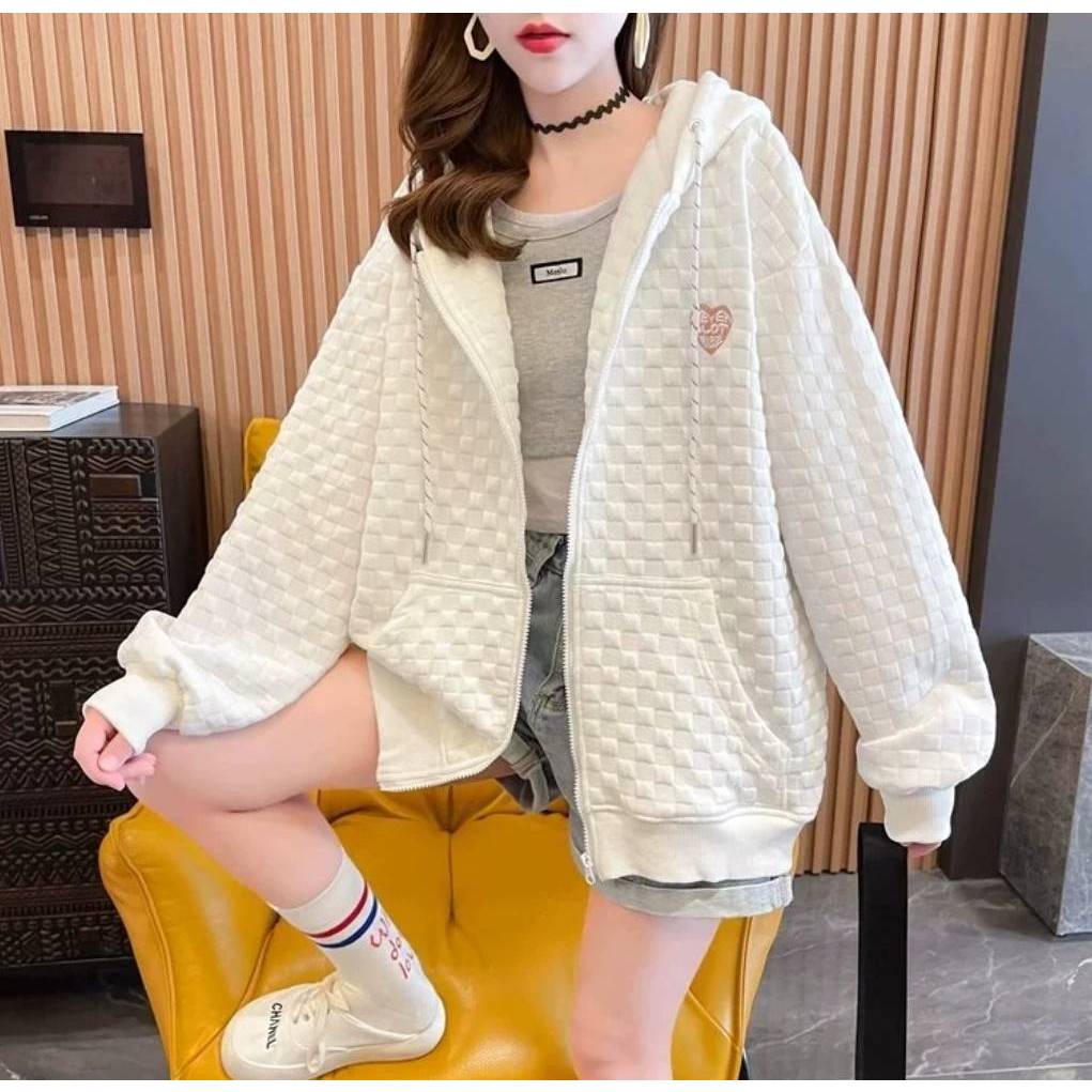 เสื้อแขนยาวฮู้ด ใส่กันหนาวได้ Oversize (อก 60 นิ้ว) ซิปหน้า ปักหัวใจที่อกซ้าย มีกระเป๋า ผ้านิ่มๆ  B88 - รูปที่ 4