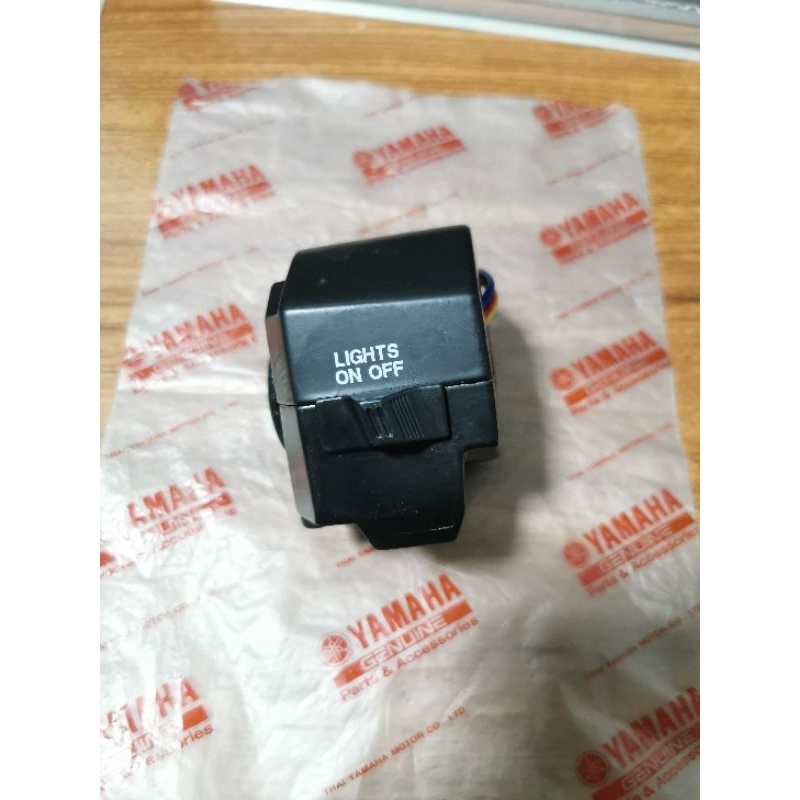 สวิตช์​แฮนด์​ข้างขวา​ YAMAHA Y111​ MATE​ SUPER ALFA RAINBOW​ FRESH​ SPARK X1...