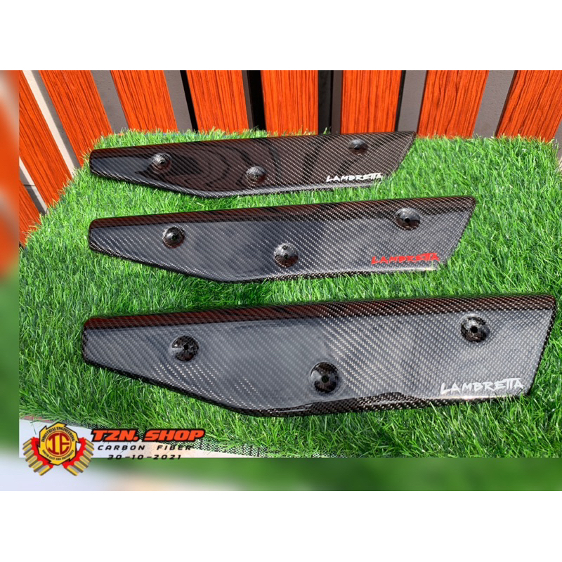 กันร้อนท่อ,บังท่อ Pure carbon แท้ Lambretta V125,200เพียวคาร์บอน/คาร์บอนแท้